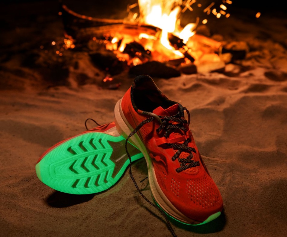 Saucony Campfire Story, Femei Peregrine 12