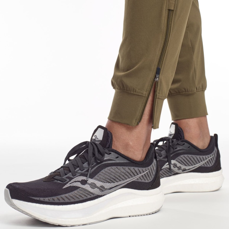 Pantaloni De Jogger Summit Saucony Pentru Femei, Olive închis